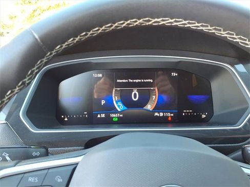 Used 2023 Volkswagen Tiguan SE image 8