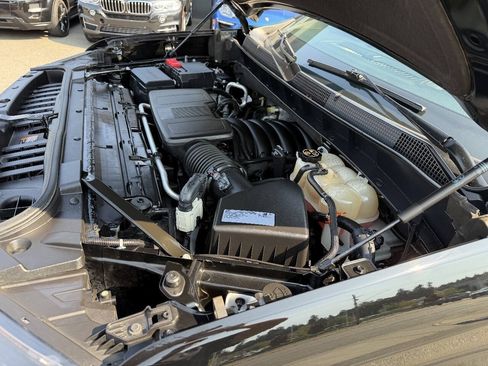 Used 2019 Chevrolet Silverado 1500 High Country w/ High Country Premium Package AWD/4WD image 17