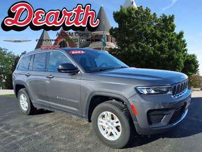 Used 2023 Jeep Grand Cherokee Laredo