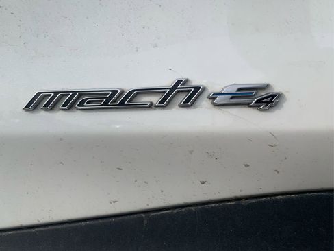 Used 2022 Ford Mustang Mach-E Select image 13