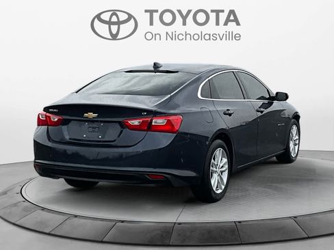 Used 2016 Chevrolet Malibu LT image 6