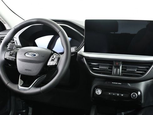 Used 2023 Ford Escape Platinum image 8