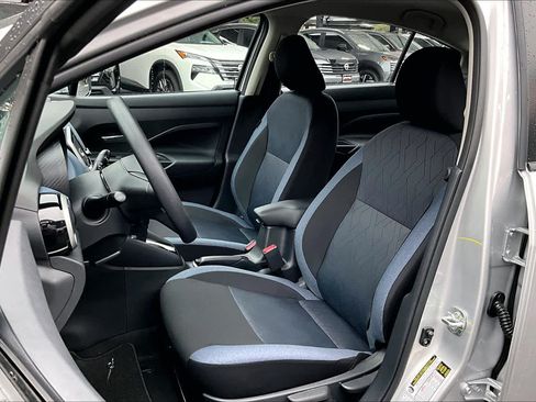 Used 2025 Nissan Versa SV w/ Trunk Package FWD image 9