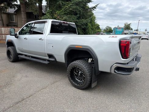 Used 2020 GMC Sierra 3500 SLT w/ SLT Convenience Package AWD/4WD image 4