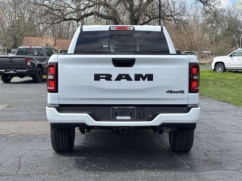 New 2026 RAM 1500 Express AWD/4WD image 32