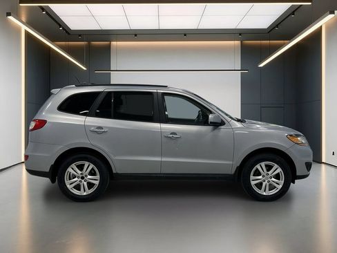 Used 2010 Hyundai Santa Fe Limited w/ Navigation Pkg 4 FWD image 7