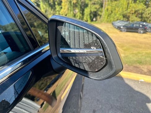 New 2026 Chevrolet Equinox EV LT image 33