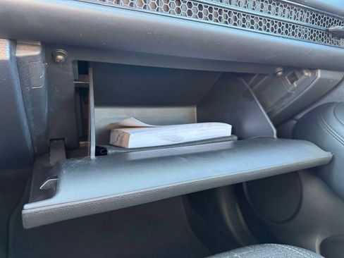 Used 2024 Honda HR-V LX image 31