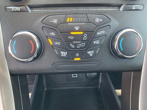 Used 2018 Ford Fusion S FWD image 24