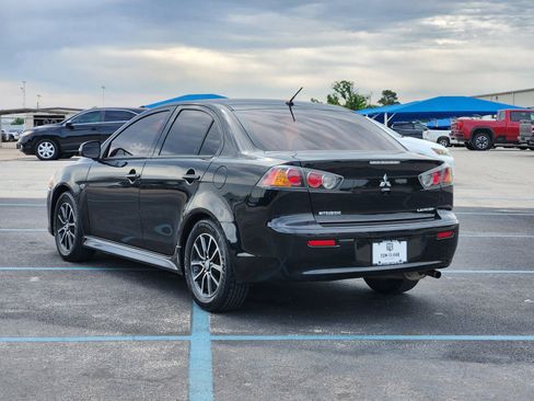 Used 2017 Mitsubishi Lancer ES FWD image 4