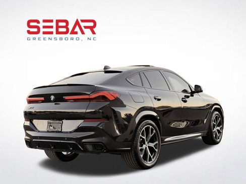 Used 2022 BMW X6 xDrive40i w/ M Sport Package AWD/4WD image 10