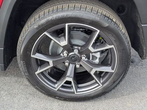 New 2026 Jeep Cherokee Overland w/ Advanced Pro Tech Group AWD/4WD image 8