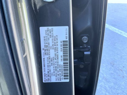 Used 2024 MAZDA CX-50 AWD 2.5 S w/ Preferred Package image 25
