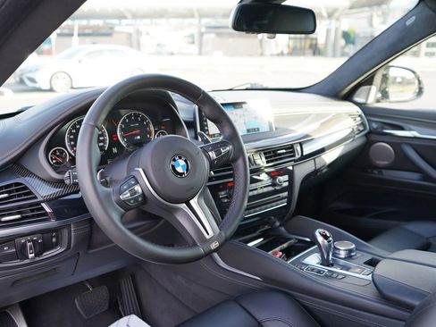 Used 2018 BMW X6 M w/ Executive Package image 9