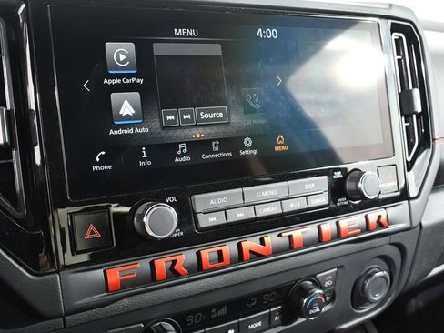 Used 2025 Nissan Frontier PRO-4X w/ Black Accent Package image 26