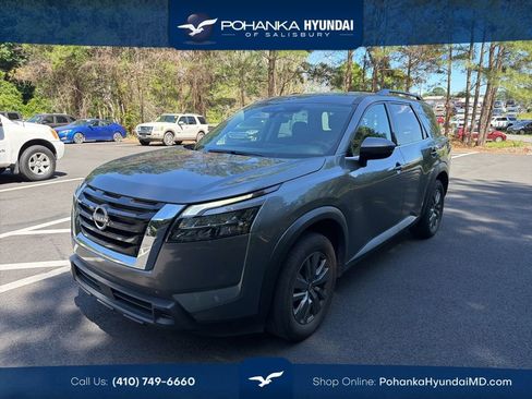 Used 2025 Nissan Pathfinder SV FWD image 1