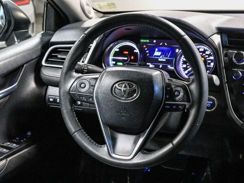 Certified 2018 Toyota Camry XLE w/ Audio Package FWD image 18