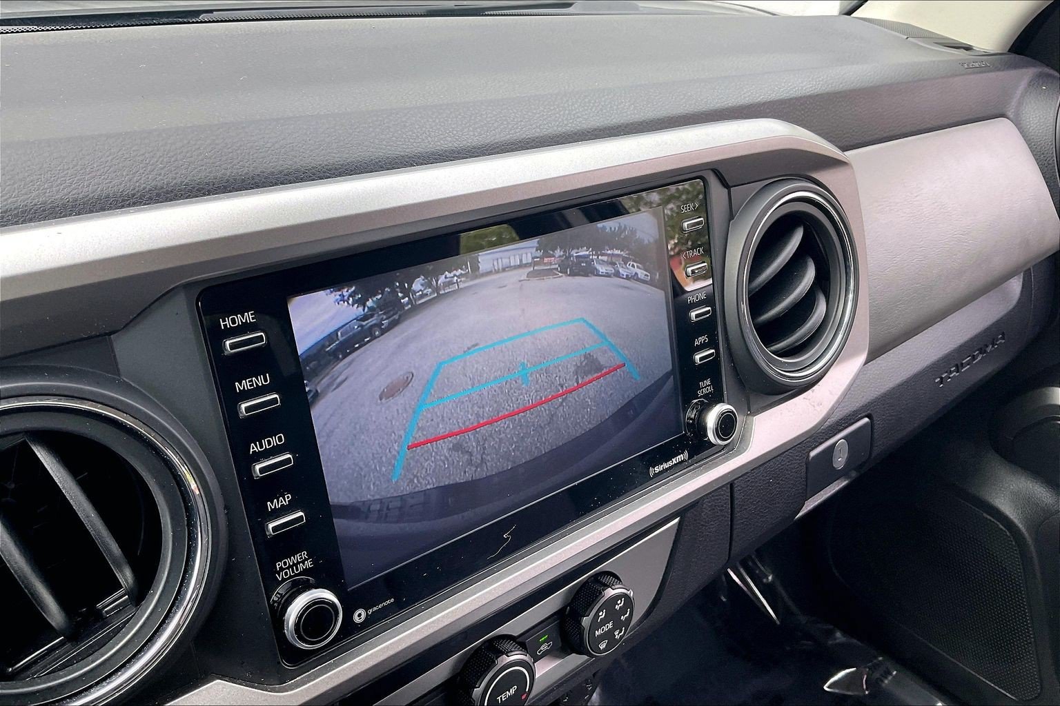 Used 2020 Toyota Tacoma SR5 AWD/4WD image 26