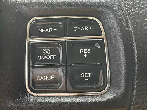 Used 2015 RAM 1500 Tradesman AWD/4WD image 23