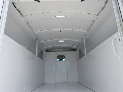 Used 2015 Chevrolet Express 3500 RWD image 17