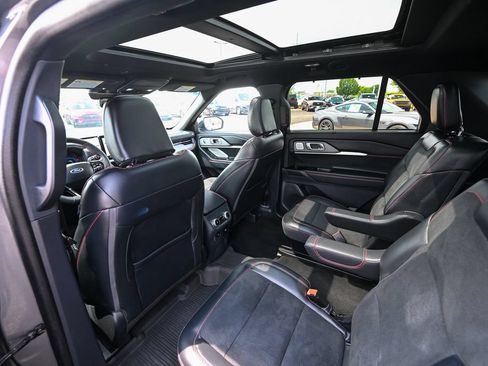 Certified 2025 Ford Explorer ST AWD/4WD image 22