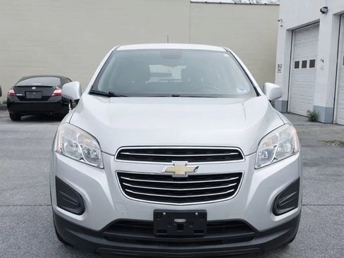 Used 2016 Chevrolet Trax LS AWD/4WD image 9