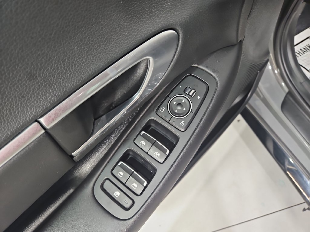 Used 2022 Hyundai Sonata SEL FWD image 12
