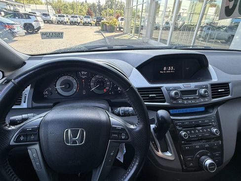 Used 2012 Honda Odyssey Touring Elite image 19