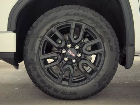 Used 2024 GMC Sierra 1500 Pro w/ Graphite Edition AWD/4WD image 18