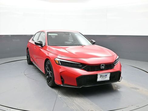 Certified 2025 Honda Civic Sport image 3