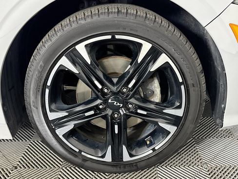 Used 2024 Kia K5 GT-Line w/ GT-Line Premium Package FWD image 31