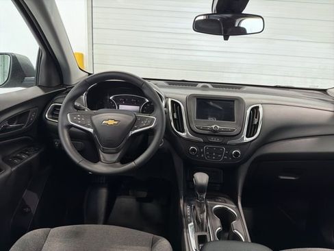 Used 2024 Chevrolet Equinox LT FWD image 27