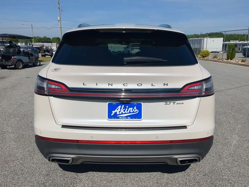 Used 2019 Lincoln Nautilus Black Label AWD/4WD image 4