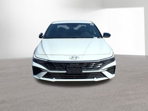 New 2026 Hyundai Elantra Sport FWD image 16