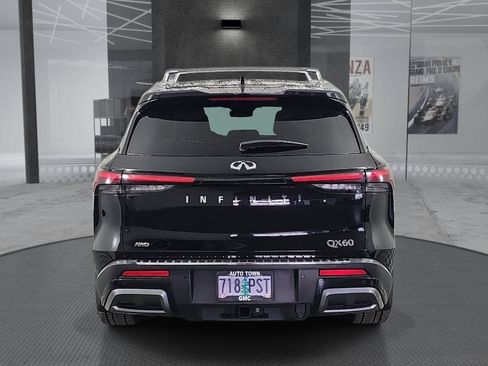 Used 2023 INFINITI QX60 Sensory w/ Vision Package AWD/4WD image 6