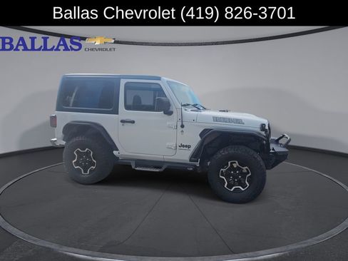 Used 2022 Jeep Wrangler Sport AWD/4WD image 9