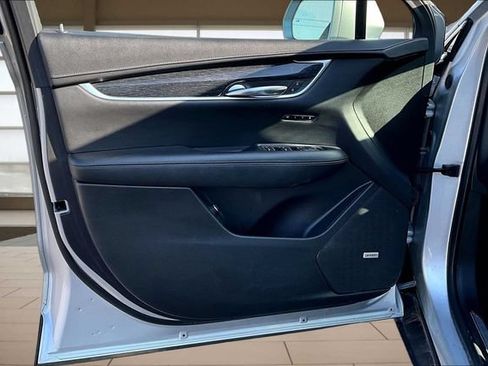 Used 2020 Cadillac XT5 Premium Luxury FWD image 22