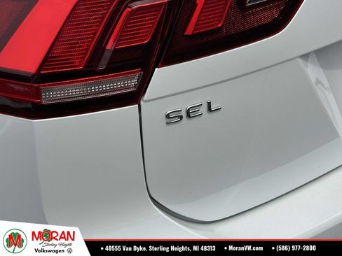 Certified 2024 Volkswagen Tiguan SEL R-Line AWD/4WD image 10