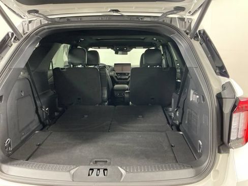 Used 2025 Ford Explorer ST AWD/4WD image 33