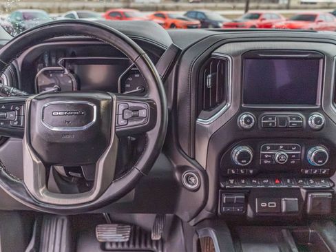 Used 2023 GMC Sierra 2500 Denali w/ Denali Ultimate Package image 9