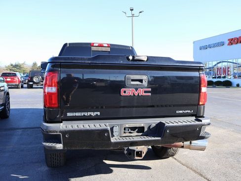 Used 2016 GMC Sierra 2500 Denali w/ Duramax Plus Package image 17