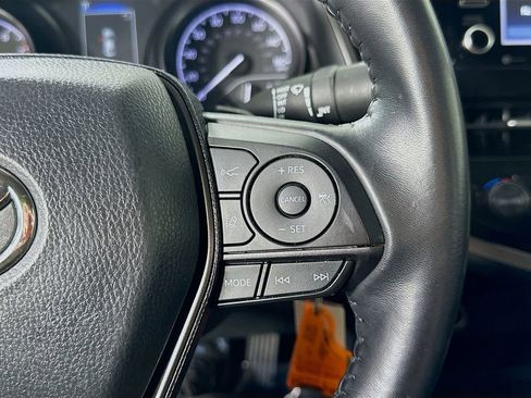 Used 2024 Toyota Camry SE image 22