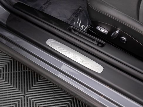 Used 2006 Porsche 911 Carrera 4 image 17