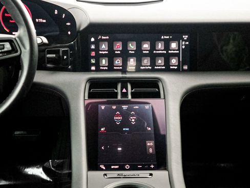 Used 2023 Porsche Taycan 4S image 30