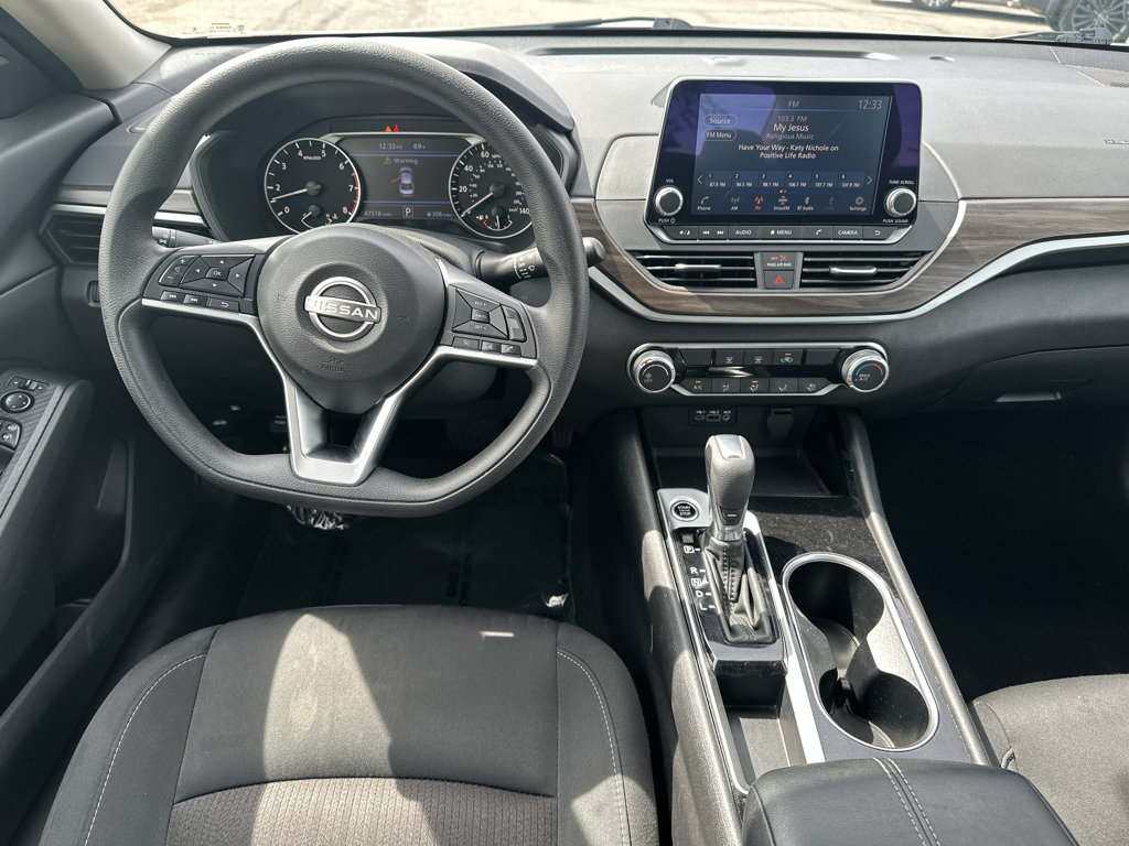 Used 2024 Nissan Altima 2.5 SV FWD image 17
