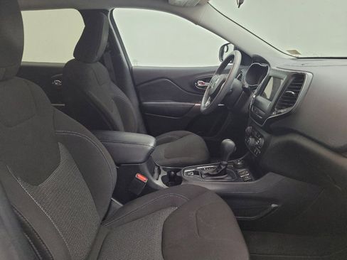 Used 2020 Jeep Cherokee Latitude AWD/4WD image 21
