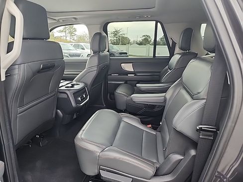 Used 2025 Ford Expedition Max Active image 11