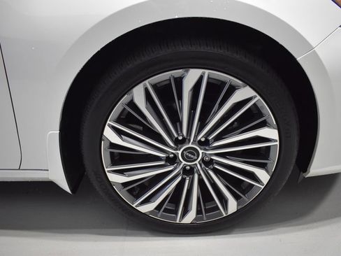 Certified 2023 Nissan Altima 2.5 SL AWD/4WD image 10