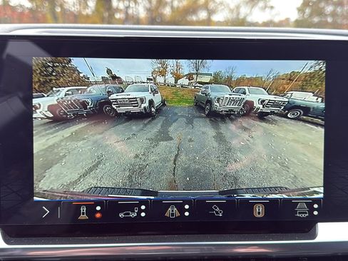 New 2026 GMC Sierra 2500 SLE image 15