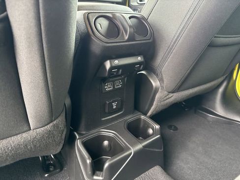 Used 2023 Jeep Wrangler Sahara image 27